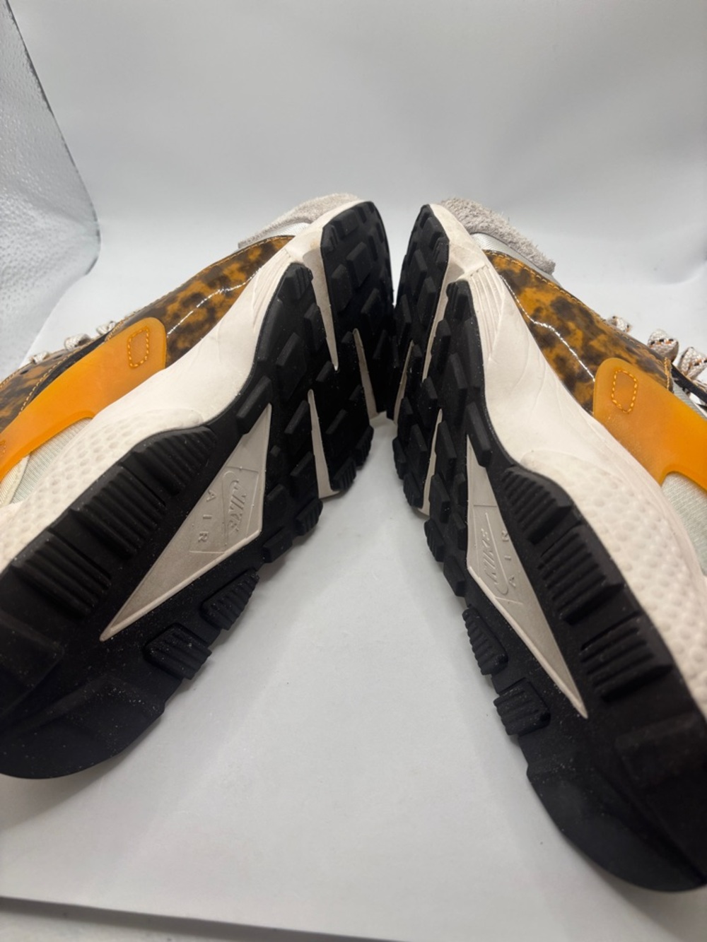 Nike Air Huarache Tortoiseshell sneakers SZ 9.5M model DQ9317-001 Suede neoprene - Picture 11 of 12